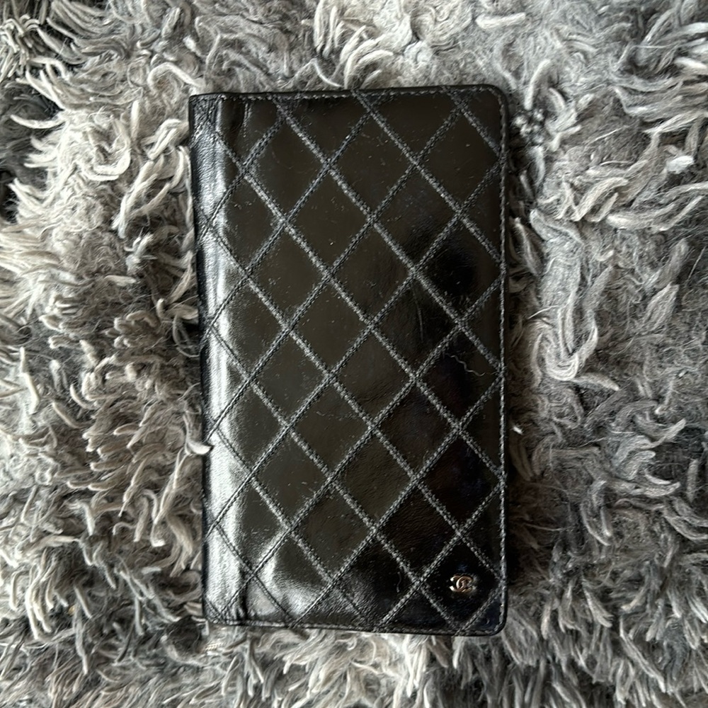 Chanel Wallet Black quilted lambskjn bi fold wallet
